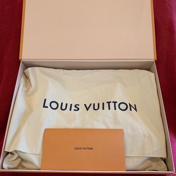 ✨Louis Vuitton Iena MM Monogram Handbag✨ - Picture 11 of 12